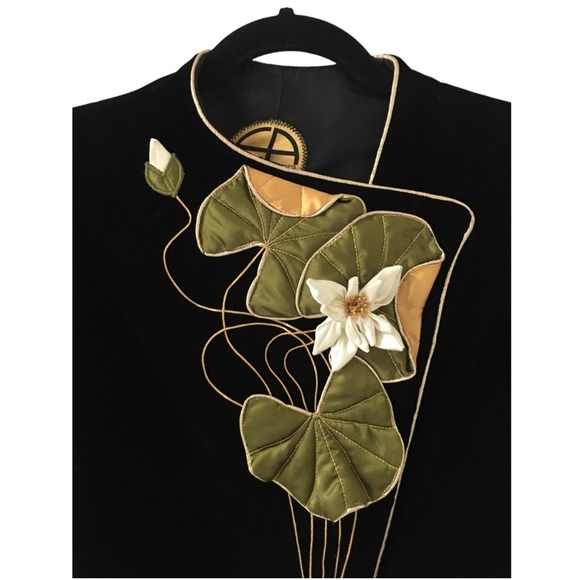 Eugene Alexander Vintage 80s Floral Embellished Velvet Blazer Jacket(Fits 4/6) - Picture 4 of 13